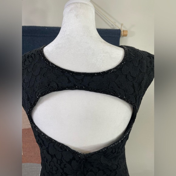 Frank Lyman Designs Black Lace Embroidered Sequined Cocktail Dress Cutout Beaded - Picture 4 of 7